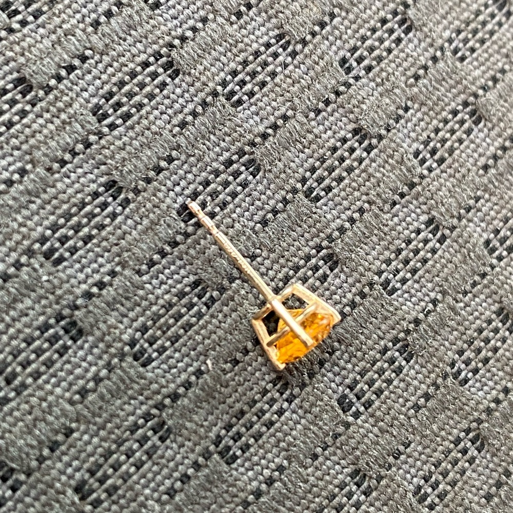 14k citrine stud earrings - Picture 3 of 3